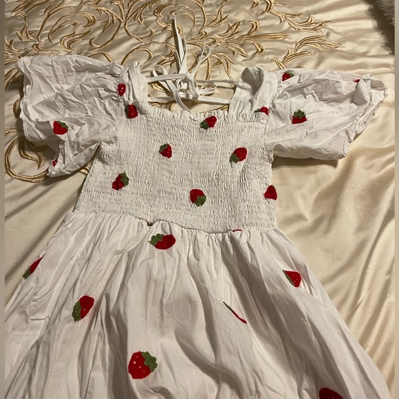 Strawberry midi smocked flutter sleeve Dress xs - Picture 11 of 14